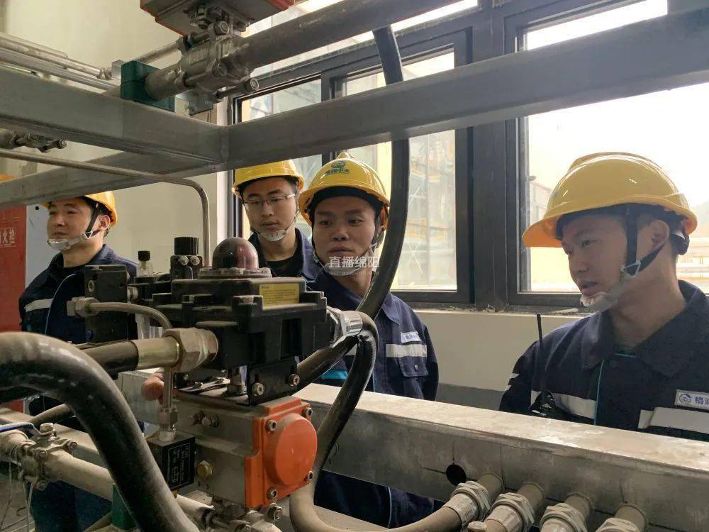 “碳”路者⑤丨“吃”进废物“吐”出建材！看盐亭这家企业如何变废为宝～(图5)