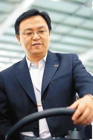 【机器人频道｜封神榜】比亚迪王传福从负债250万到身价350亿凭啥？(图14)