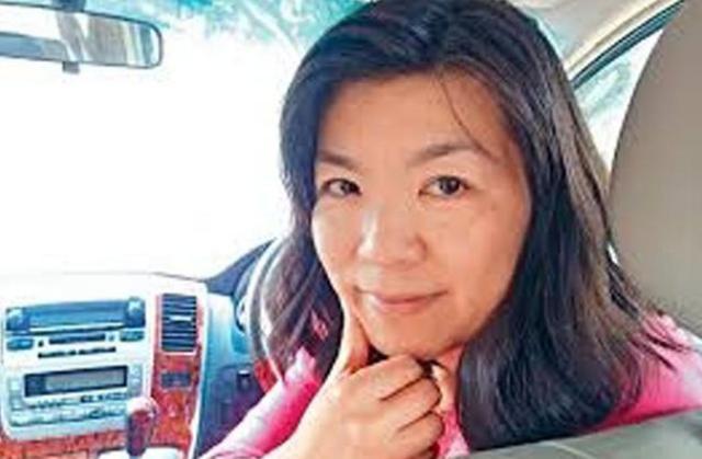2015年香港教授出轨妻女车内蹊跷身亡两个瑜伽球成破案关键(图3)