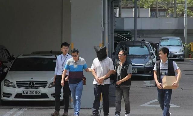 2015年香港教授出轨妻女车内蹊跷身亡两个瑜伽球成破案关键(图16)