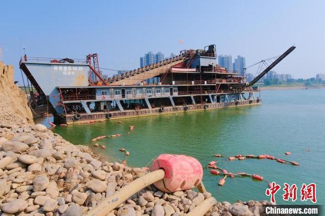 湖南常德“水上油改电”见闻：一艘船年减排二氧化碳千余吨(图1)