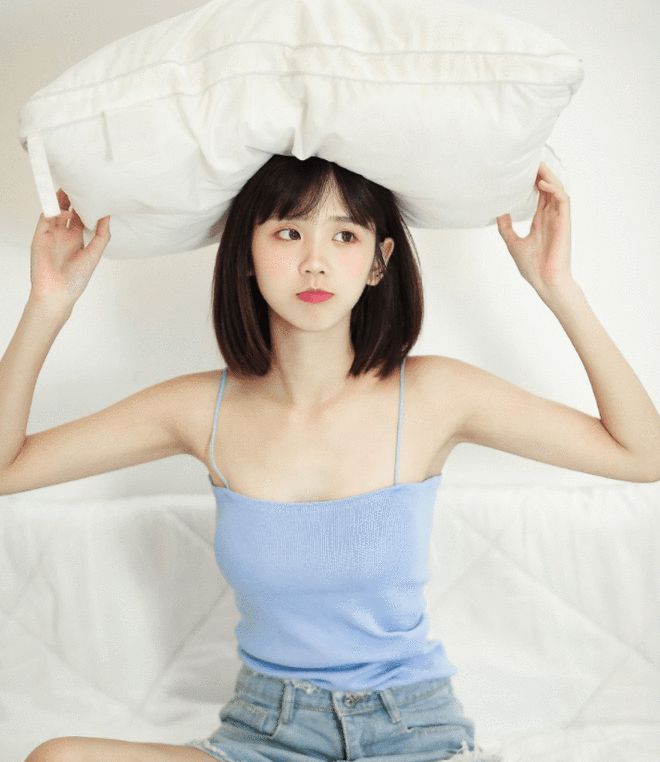 网上很火的“纯欲”是什么意思？看完井川里予就知道了(图1)