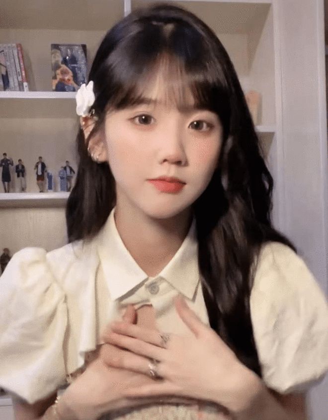 网上很火的“纯欲”是什么意思？看完井川里予就知道了(图2)